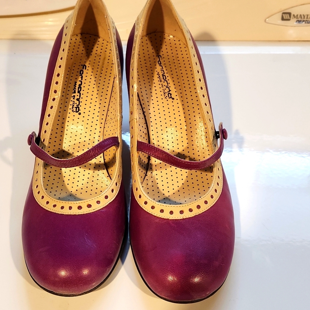 Size 38 purple heels